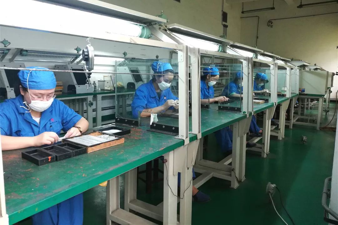 【主題教育促發(fā)展&lt;1&gt;】“四個(gè)確?！敝θA川工業(yè)實(shí)現(xiàn)“雙過(guò)半”