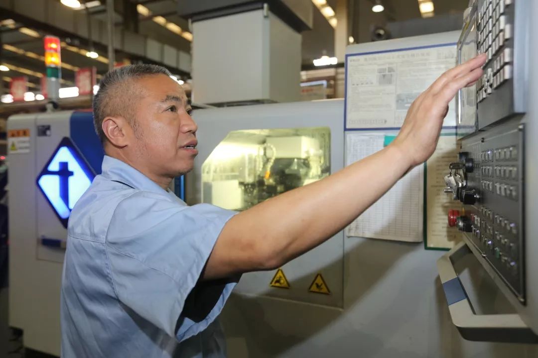 【打贏百日攻堅(jiān)戰(zhàn)&lt;14&gt;】又整合又發(fā)展，看建設(shè)工業(yè)怎么干！