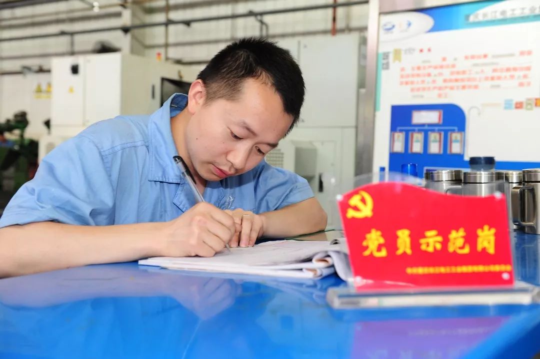 【打贏百日攻堅戰(zhàn)<17>】長江電工:念好四字“真經(jīng)” 確保精準中的