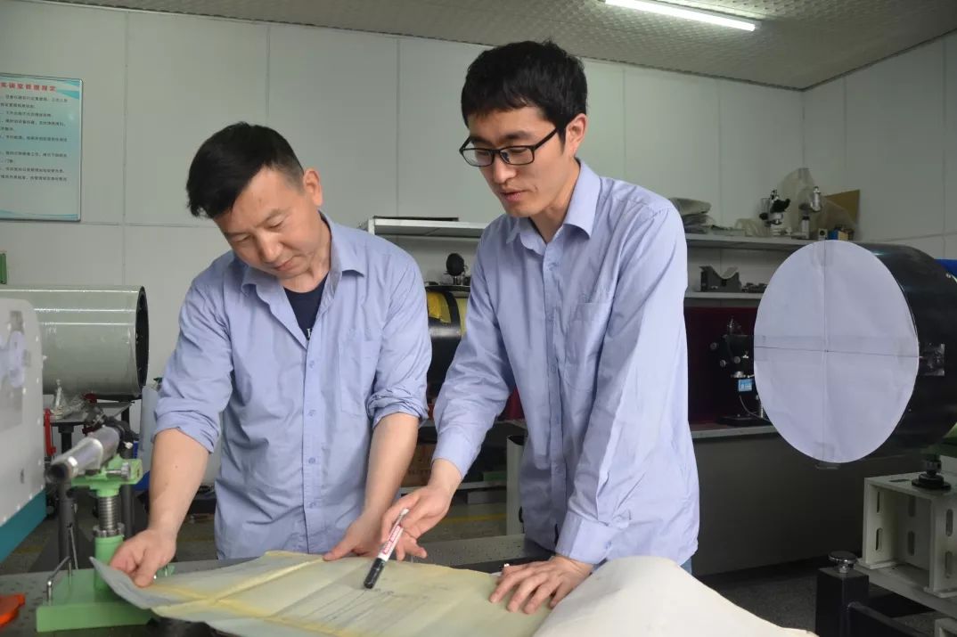 【兵裝青年標(biāo)兵①】華中光電楊龍:一個(gè)“精密”的90后