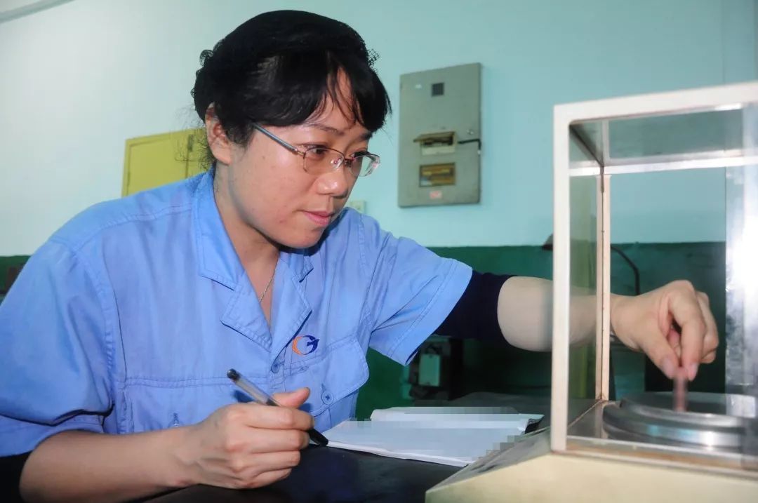 【最美兵裝人<30>】長江電工周克容:盛開的“科研玫瑰”